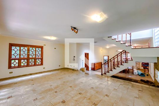 Sala de casa à venda com 4 quartos, 365m² em Vila Bertioga, São Paulo
