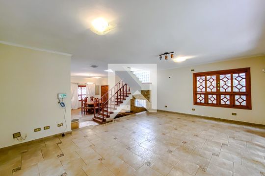 Sala de casa à venda com 4 quartos, 365m² em Vila Bertioga, São Paulo
