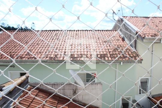 Vista  de casa de condomínio para alugar com 2 quartos, 68m² em Chácara Canta Galo, Cotia