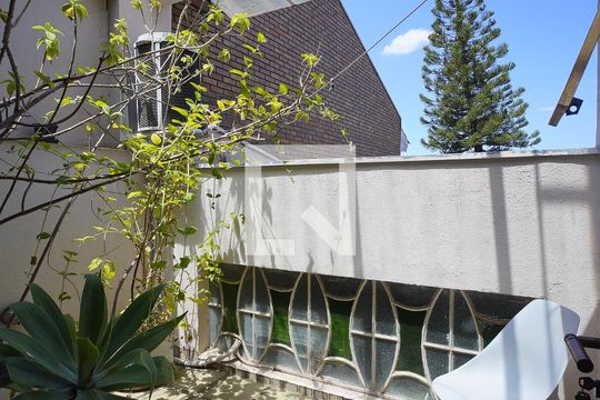 vista de casa para alugar com 3 quartos, 350m² em Chácara das Pedras, Porto Alegre