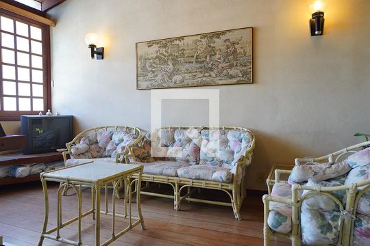Área comum de casa para alugar com 3 quartos, 350m² em Chácara das Pedras, Porto Alegre
