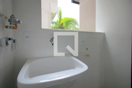 Área de Serviço de apartamento para alugar com 3 quartos, 96m² em Comiteco, Belo Horizonte