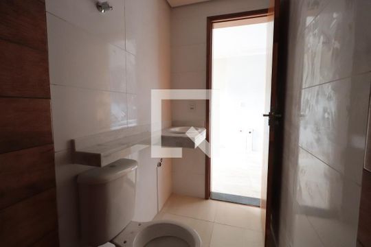 Banheiro de apartamento para alugar com 2 quartos, 52m² em Penha de França, São Paulo