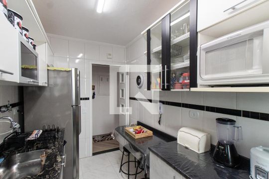 Cozinha de apartamento para alugar com 2 quartos, 72m² em Vila Paulistana, São Paulo
