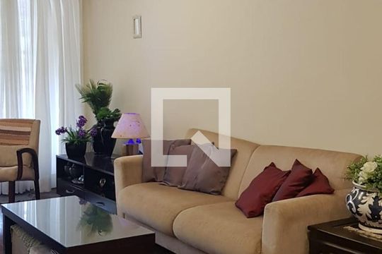 Sala de casa para alugar com 3 quartos, 178m² em Campo Belo, São Paulo