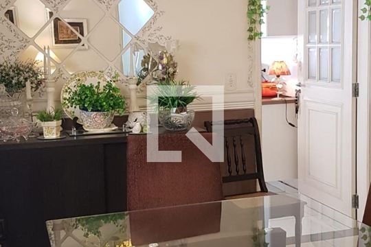 Sala de casa para alugar com 3 quartos, 178m² em Campo Belo, São Paulo