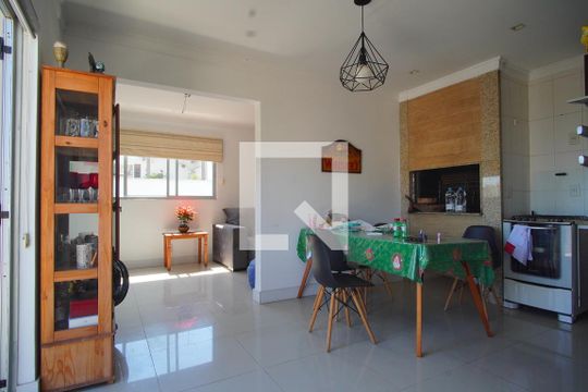 Cozinha de apartamento à venda com 4 quartos, 150m² em Passo D’areia, Porto Alegre