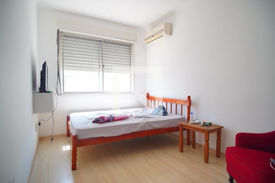 Quarto 1 de apartamento à venda com 4 quartos, 150m² em Passo D’areia, Porto Alegre