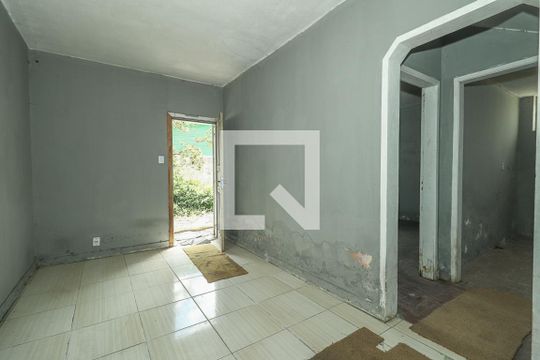 Sala/Cozinha de casa à venda com 4 quartos, 306m² em Bom Jesus, Porto Alegre