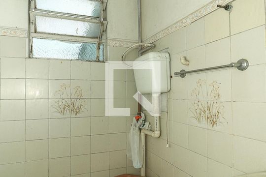 Banheiro 2 de casa à venda com 4 quartos, 306m² em Bom Jesus, Porto Alegre