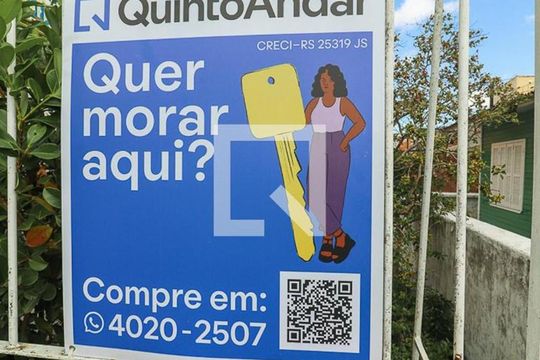 Fachada de casa à venda com 4 quartos, 306m² em Bom Jesus, Porto Alegre