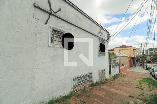 Fachada de casa à venda com 4 quartos, 306m² em Bom Jesus, Porto Alegre
