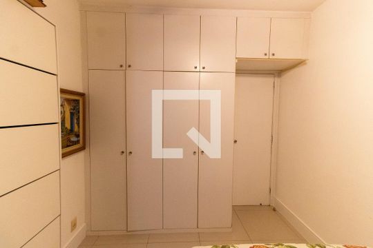 Quarto 2 de apartamento à venda com 4 quartos, 145m² em Icaraí, Niterói