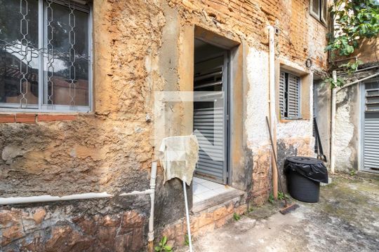 Quintal de casa à venda com 2 quartos, 244m² em Vila Pauliceia, São Paulo