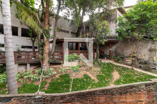 Vista do Corredor de casa à venda com 2 quartos, 244m² em Vila Pauliceia, São Paulo