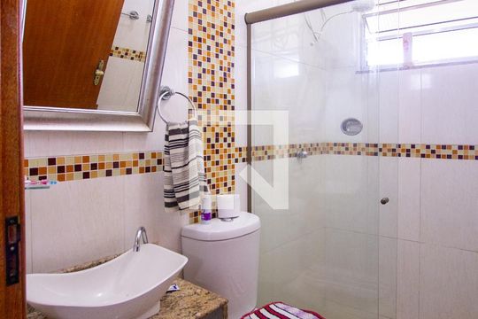 Banheiro 1 de casa para alugar com 3 quartos, 600m² em Barro Vermelho, São Gonçalo