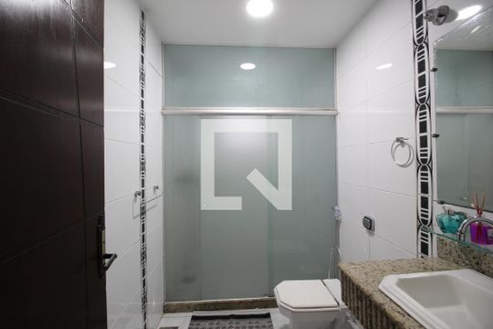 Banheiro Social 2 de casa de condomínio à venda com 5 quartos, 700m² em Taquara, Rio de Janeiro