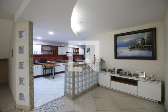 Cozinha de casa de condomínio à venda com 5 quartos, 700m² em Taquara, Rio de Janeiro