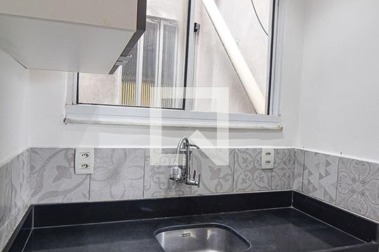 Cozinha e Área de Serviço de apartamento à venda com 1 quarto, 50m² em Centro, Niterói