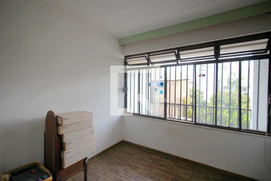 Quarto 5 de casa à venda com 5 quartos, 200m² em Cidade Nova, Belo Horizonte