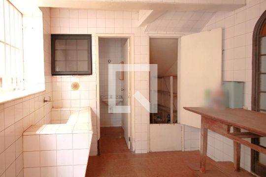 Área de Serviço de casa à venda com 5 quartos, 200m² em Cidade Nova, Belo Horizonte