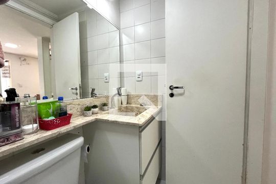 Banheiro de apartamento para alugar com 1 quarto, 36m² em Jabaquara, São Paulo