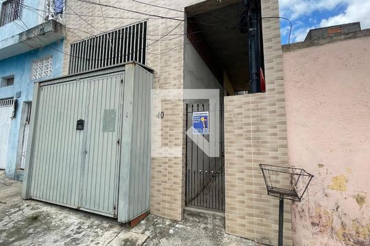 Fachada de casa à venda com 1 quarto, 60m² em Jardim Norma, São Paulo
