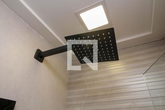 Banheiro de apartamento para alugar com 2 quartos, 42m² em Tatuapé, São Paulo