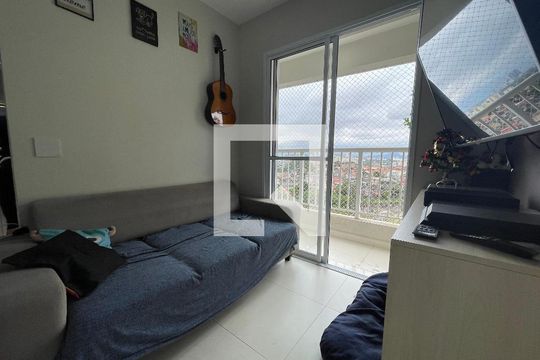 Sala de apartamento para alugar com 2 quartos, 42m² em Parque Pinheiros, São Paulo