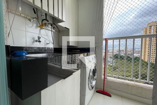 Área de Serviço de apartamento para alugar com 2 quartos, 42m² em Parque Pinheiros, São Paulo
