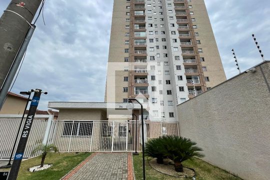 Fachada de apartamento para alugar com 2 quartos, 42m² em Parque Pinheiros, São Paulo