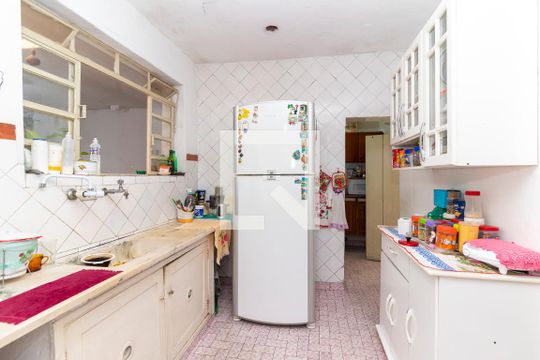 Cozinha de casa à venda com 4 quartos, 261m² em Vila Norma, São Paulo