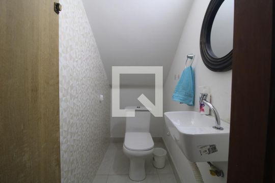 Lavabo de casa à venda com 3 quartos, 180m² em Vila Gea, São Paulo