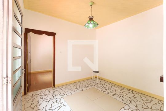 Sala de casa para alugar com 2 quartos, 70m² em Vila Albertina, São Paulo
