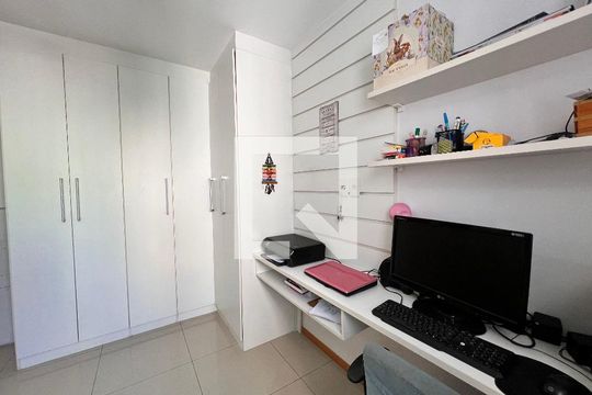 Quarto 01 de apartamento à venda com 2 quartos, 68m² em Taquara, Rio de Janeiro