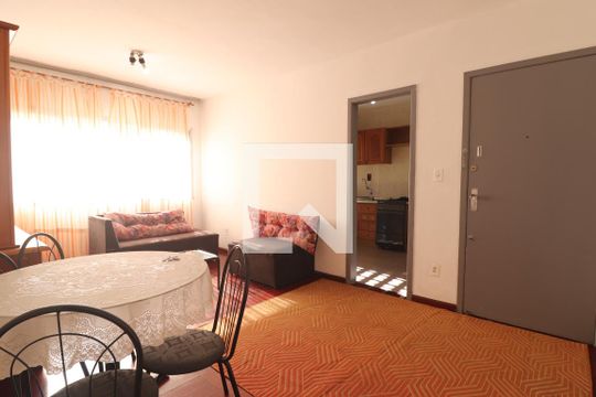 Sala de apartamento à venda com 2 quartos, 70m² em Rio Branco, Novo Hamburgo