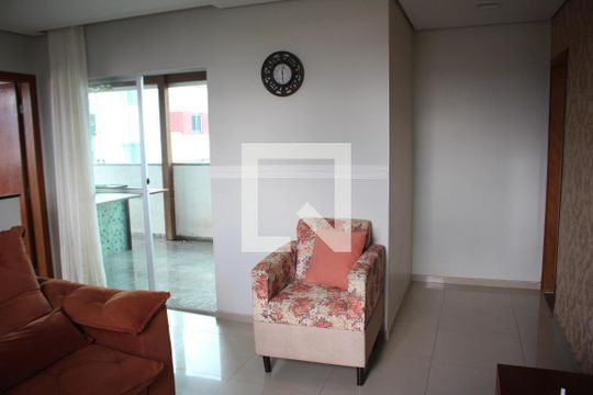 Sala de TV de apartamento à venda com 4 quartos, 200m² em Diamante, Belo Horizonte