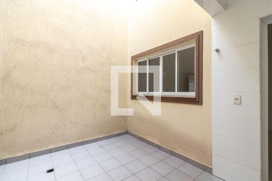 Área de Serviço de casa à venda com 2 quartos, 90m² em Parque Peruche, São Paulo