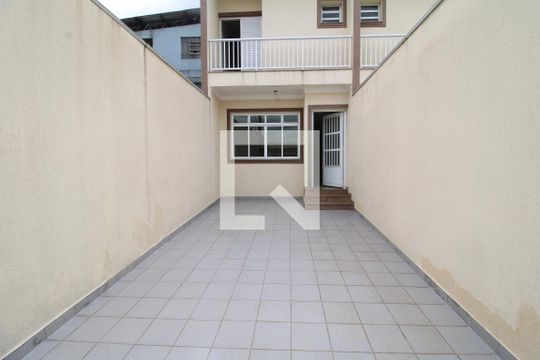 Garagem de casa à venda com 2 quartos, 90m² em Parque Peruche, São Paulo