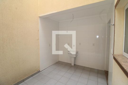 Área de Serviço de casa à venda com 2 quartos, 90m² em Parque Peruche, São Paulo