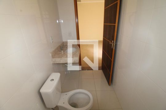 Banheiro 1 de casa à venda com 2 quartos, 90m² em Parque Peruche, São Paulo