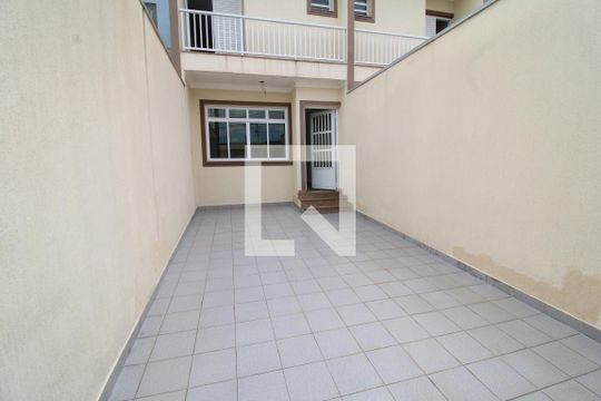Garagem de casa à venda com 2 quartos, 90m² em Parque Peruche, São Paulo