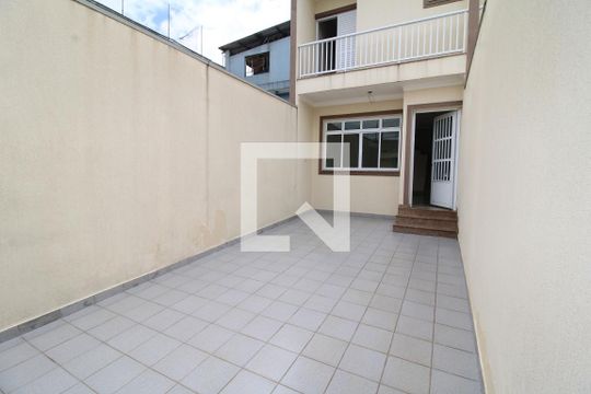 Garagem de casa à venda com 2 quartos, 90m² em Parque Peruche, São Paulo