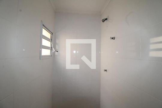 Banheiro 1 de casa à venda com 2 quartos, 90m² em Parque Peruche, São Paulo