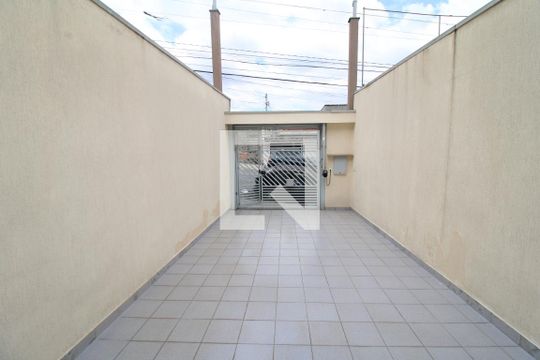 Garagem de casa à venda com 2 quartos, 90m² em Parque Peruche, São Paulo