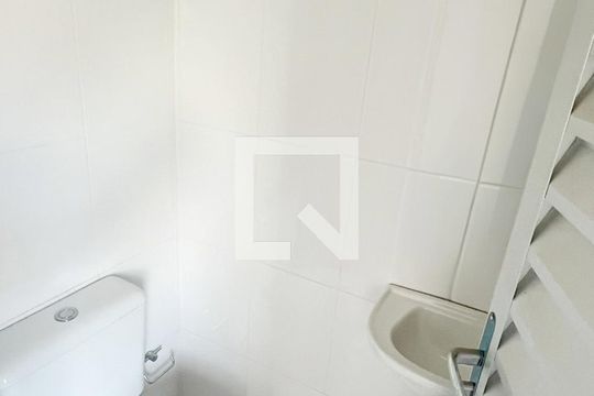 Banheiro de apartamento à venda com 3 quartos, 85m² em Cidade Nova, Belo Horizonte