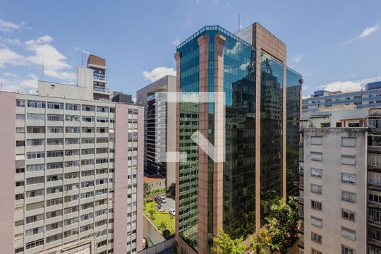 Vista da Suíte de apartamento à venda com 3 quartos, 270m² em Jardim Paulista, São Paulo