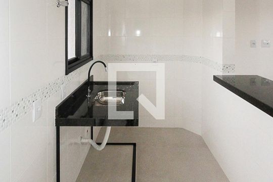 Cozinha e Sala de apartamento para alugar com 2 quartos, 42m² em Jardim Independência (são Paulo), São Paulo