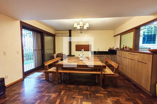 Sala de casa à venda com 3 quartos, 328m² em Jardim Maua, Novo Hamburgo