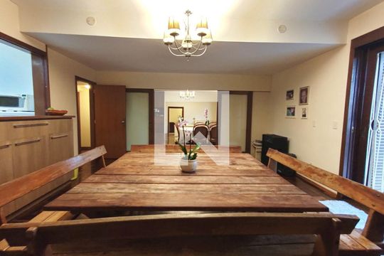 Sala de casa à venda com 3 quartos, 328m² em Jardim Maua, Novo Hamburgo